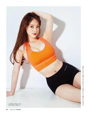 Godbella / 양정원양 Yang Jungwon Pilates nude photo #0006