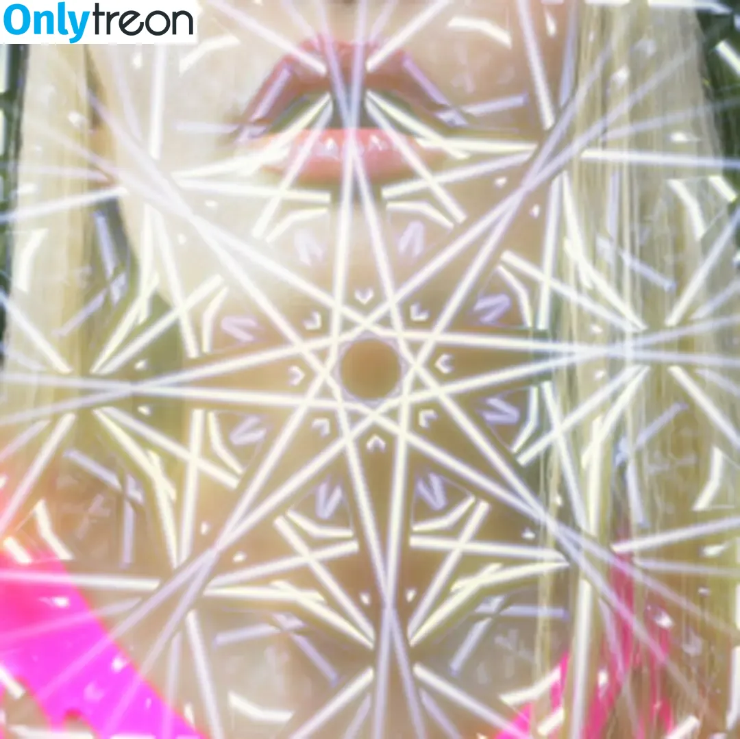 Goddess Poison nude photo #0016 (WantPoison / goddessofpoison_)