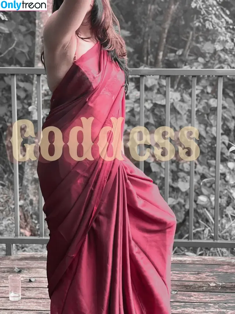 Goddess_queen голая photo #0002 (Girlpineaple / kl10_couples)