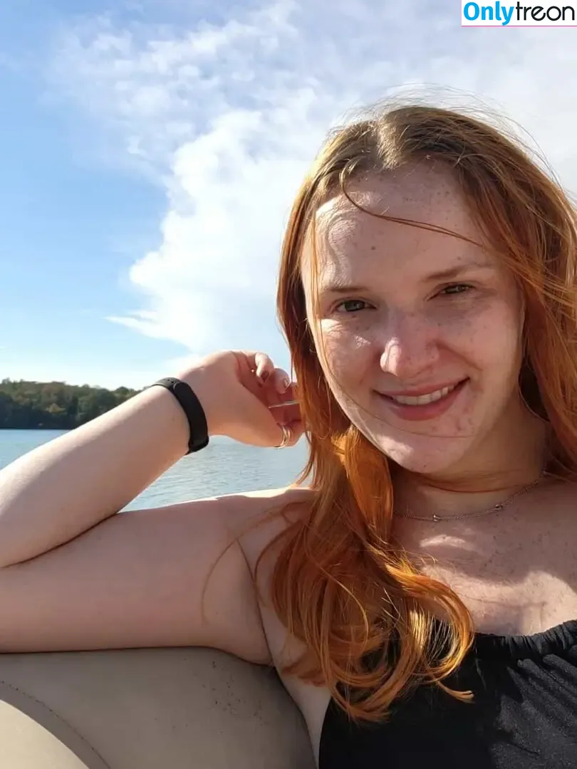 Goddess Taylor nude photo #0002 (Motherforkncake / goddesstaylor33)