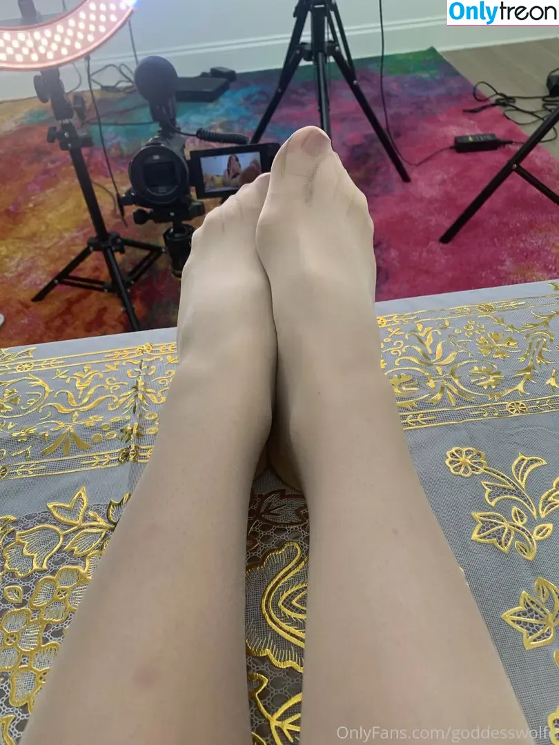 Goddess Wolfe nude photo #0032 (GoddessWolfe)