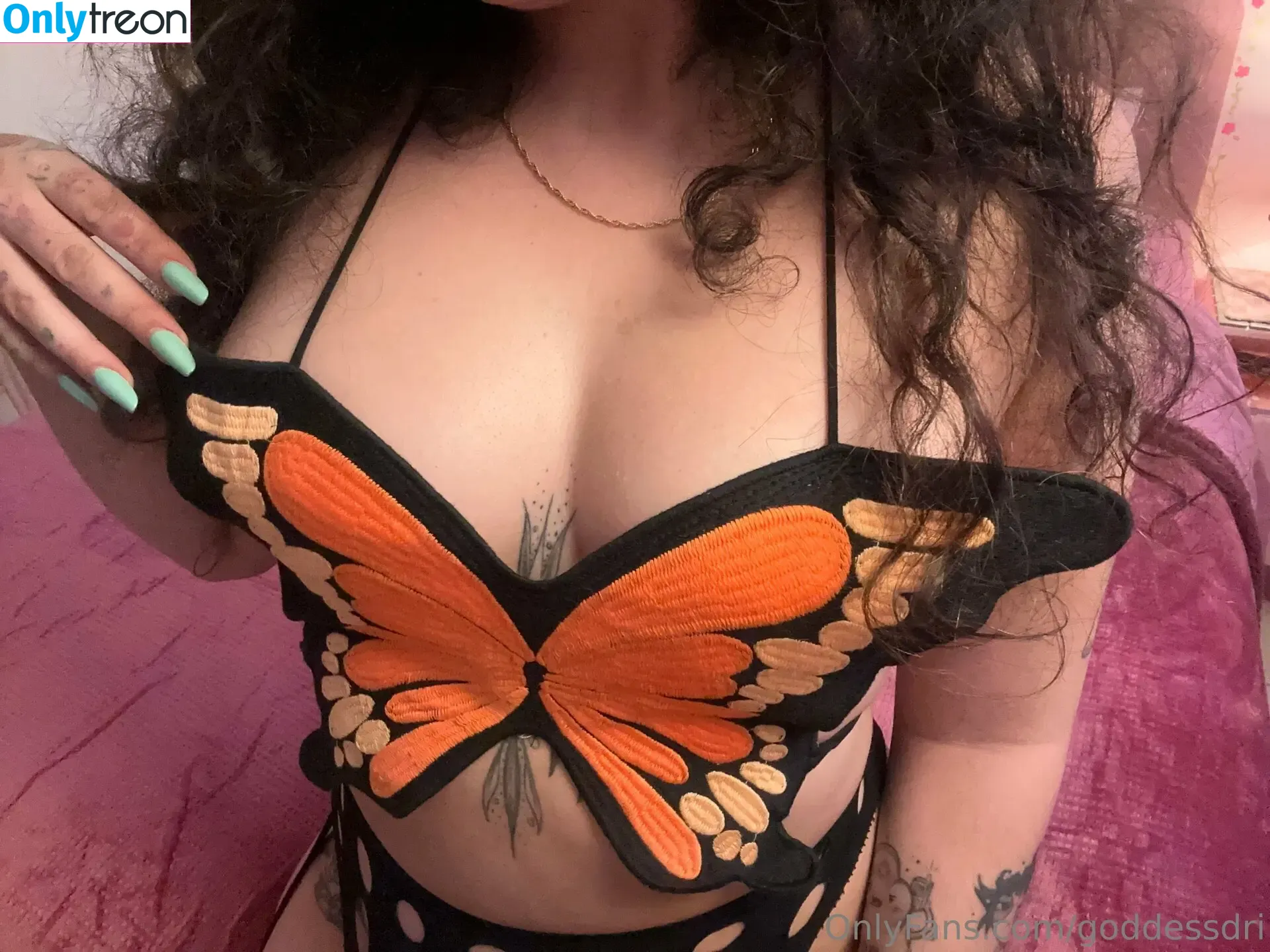 goddessdri nude photo #0060 (goddess_dria)