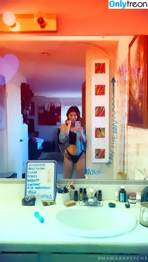 goddessemberz / goddess_mother2 nude photo #0001