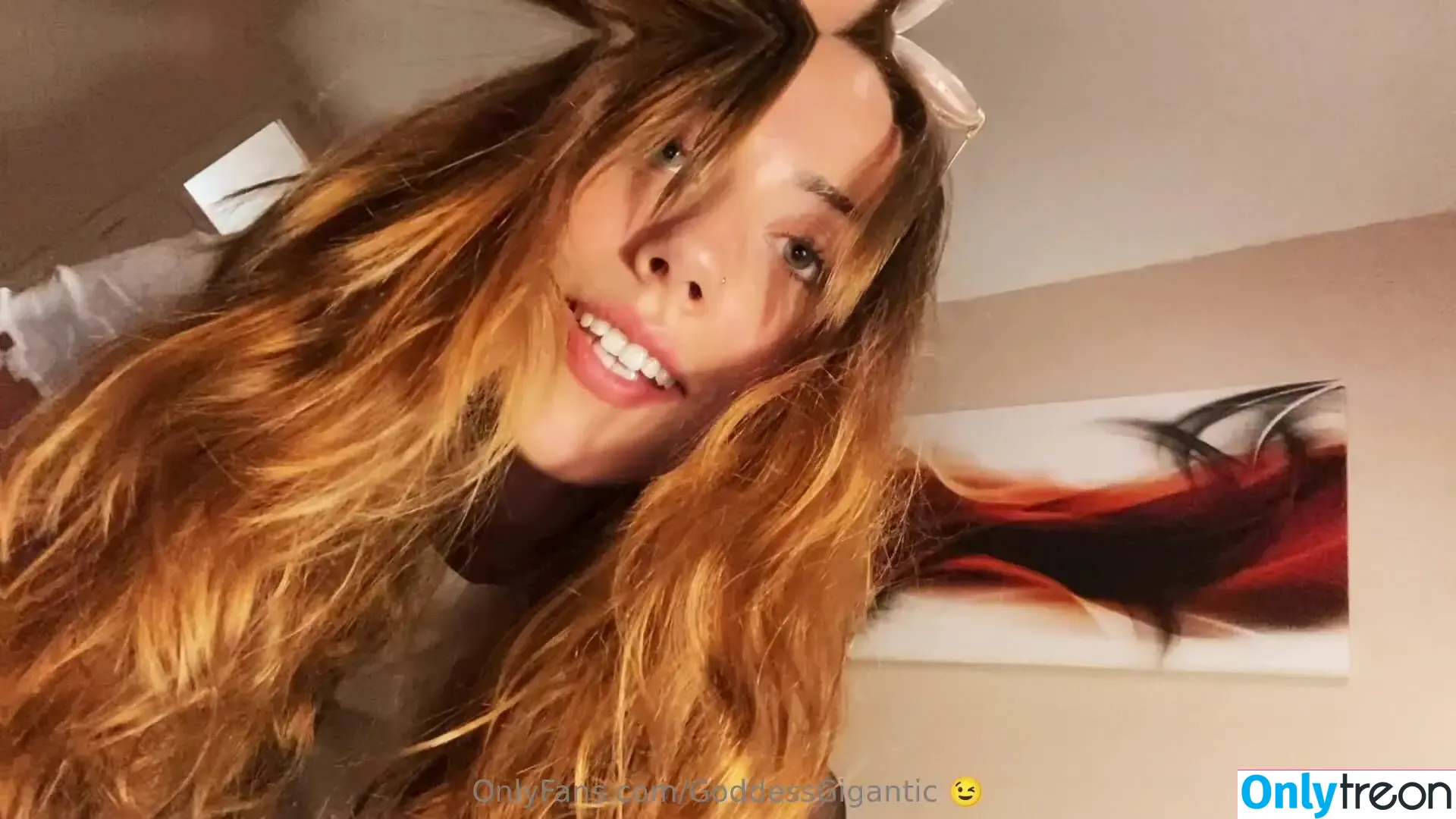 goddessgigantic голая photo #0022 (giganticgoddess)