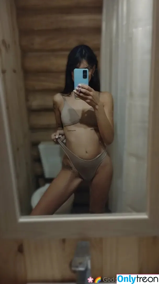 goddessirina голая photo #0039 (goddessirina)