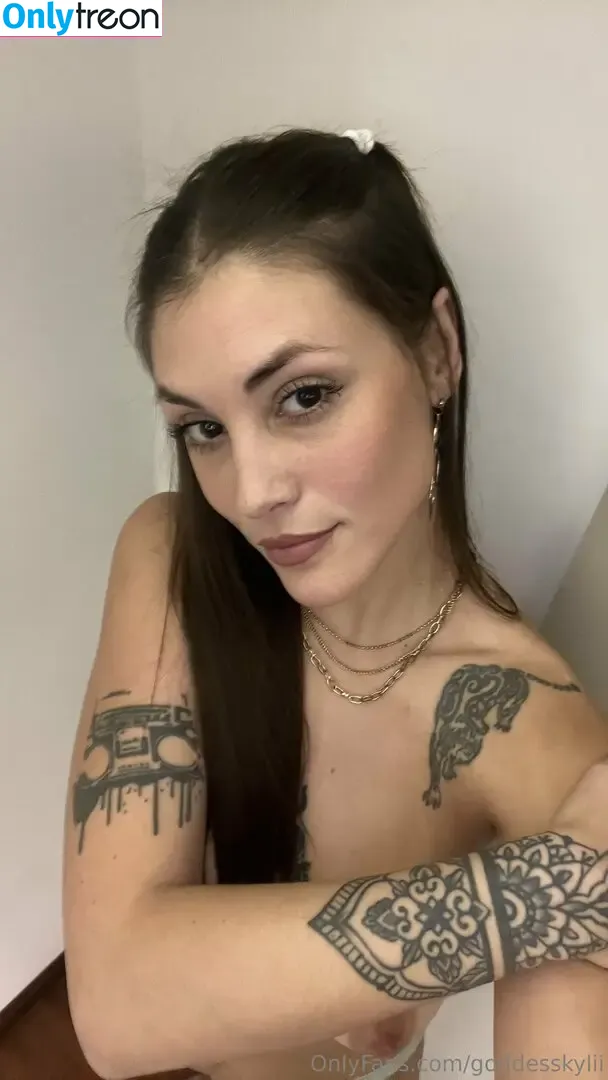 goddesskylii nude photo #0016 (fun.with.kylii)