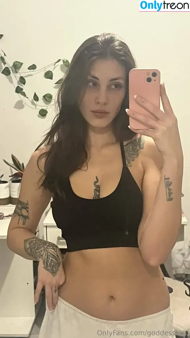 goddesskylii nude photo #0017 (fun.with.kylii)