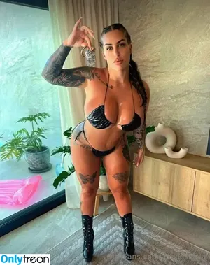 goddesslola / lolas_playhouse nude photo #0039