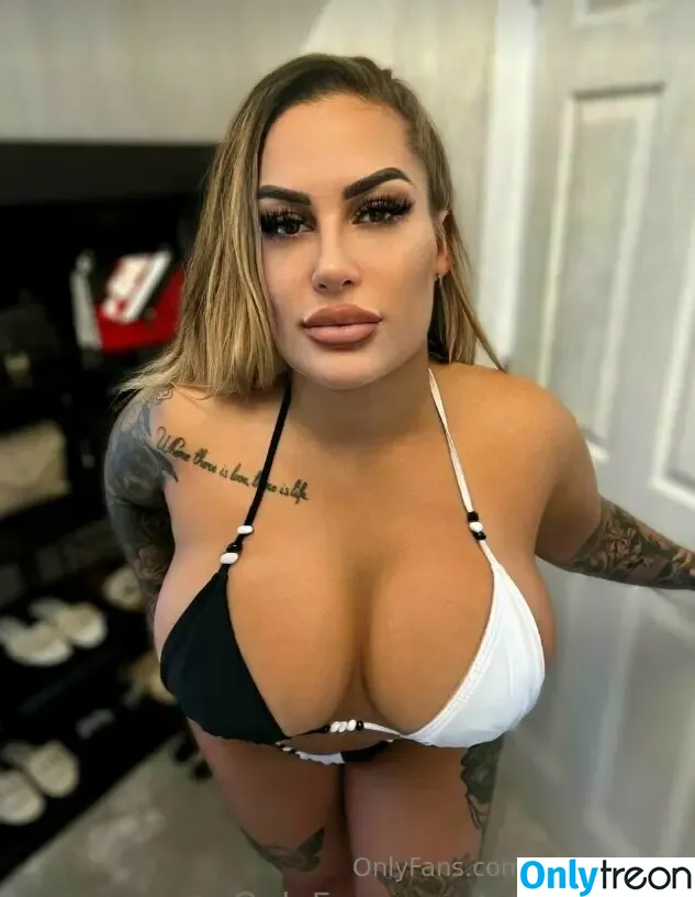 goddesslola nude photo #0024 (lolas_playhouse)