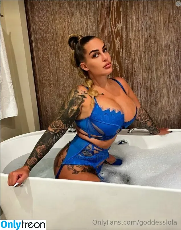 goddesslola nude photo #0025 (lolas_playhouse)