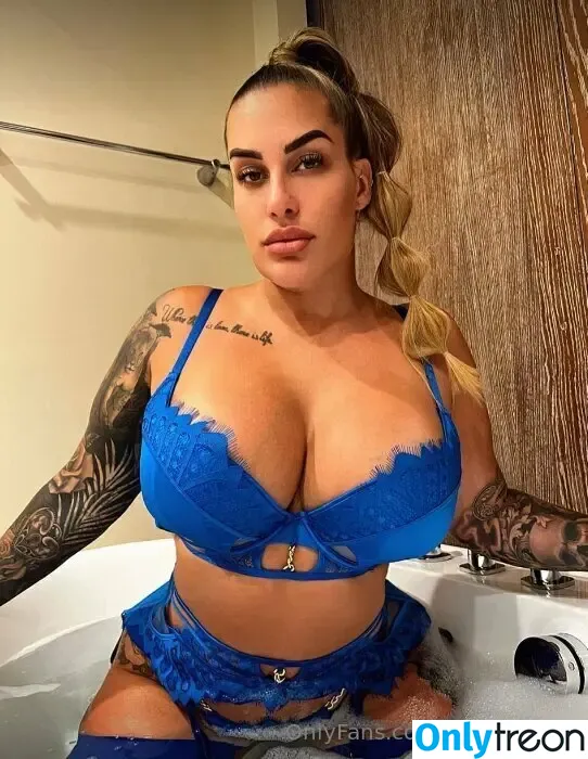 goddesslola nude photo #0026 (lolas_playhouse)