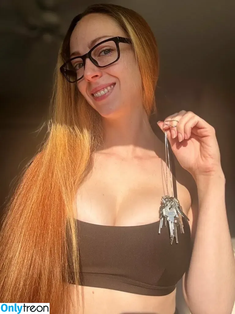 goddessnikkikit голая photo #0297 (femdomnikkikit)
