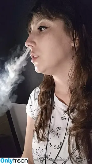 goddessofsmoke_vip / goddess__of__smoke фото голая #0026