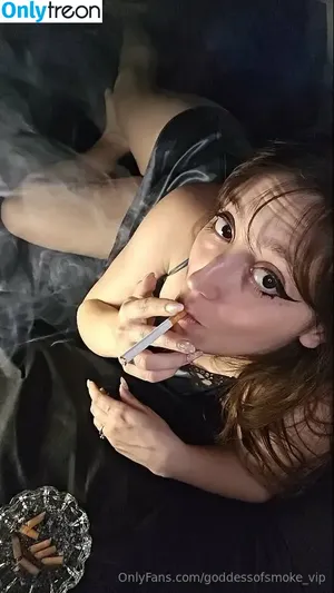 goddessofsmoke_vip / goddess__of__smoke фото голая #0027