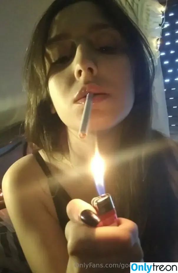 goddessofsmoke nude photo #0009 (goddess__of__smoke)
