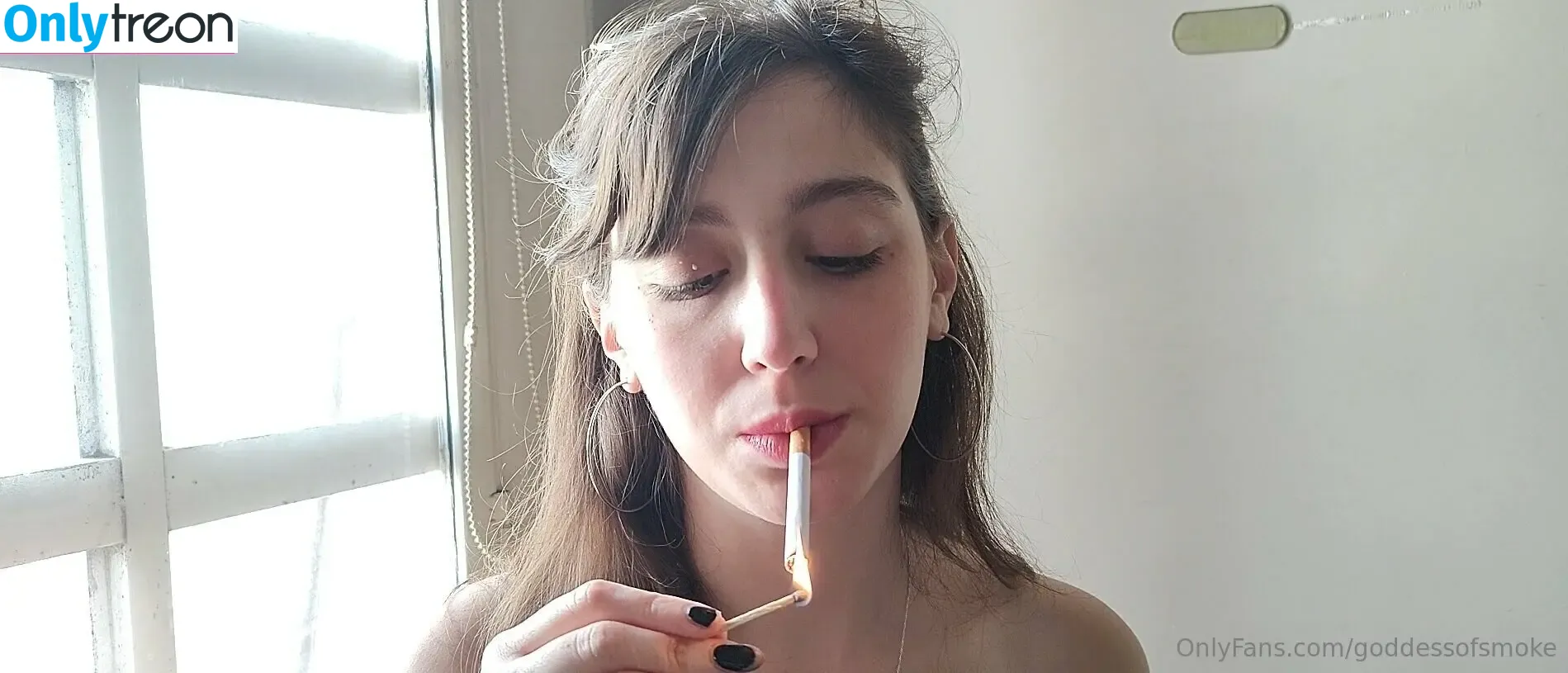 goddessofsmoke nude photo #0013 (goddess__of__smoke)