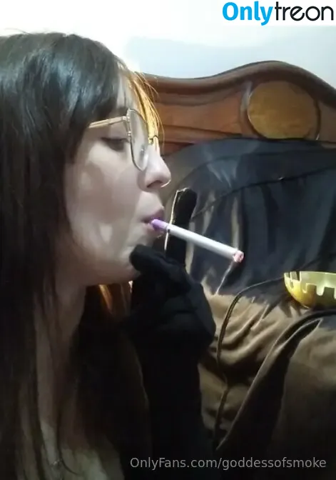 goddessofsmoke nude photo #0022 (goddess__of__smoke)