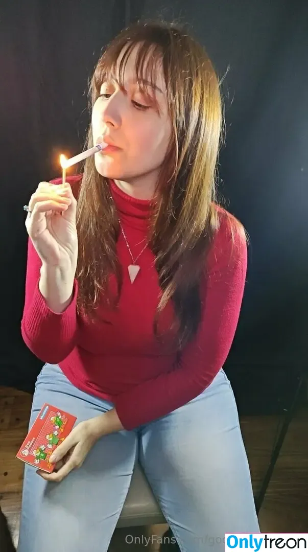 goddessofsmoke nude photo #0121 (goddess__of__smoke)