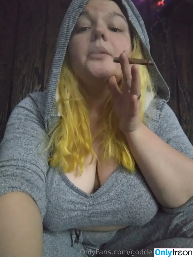 goddessproblems голая photo #0016 (kyliekassh)