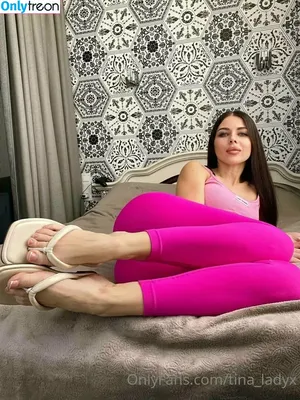 goddessstatix / goddessstyx / golditat / queen_tatix / tati_ladyx / tatix.miss / tatixlady nude photo #0002