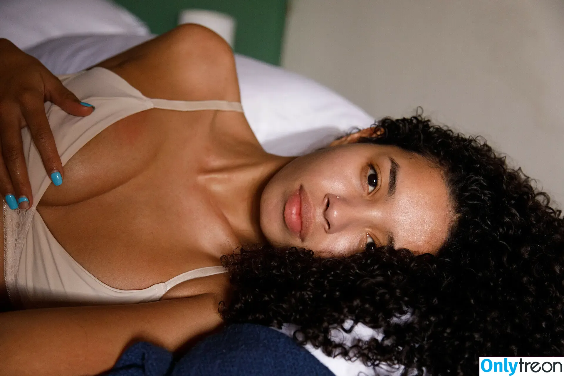 goddessvaleryp nude photo #0401 (goddessvaleryp)