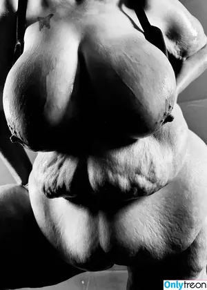 Godmama_io nude photo #0207