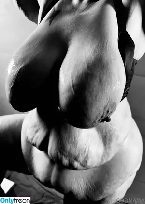 Godmama_io nude photo #0208