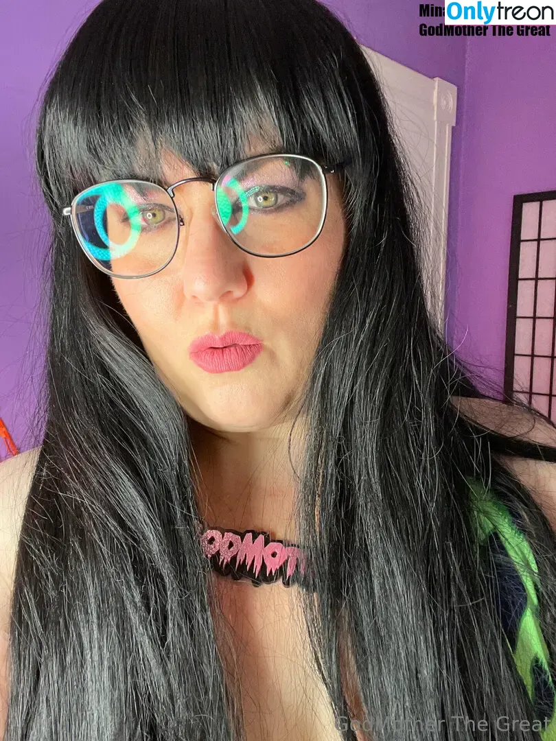 godmotherthegreatfree nude photo #0105 (forever_90s_fan)