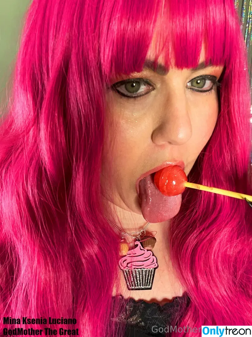 godmotherthegreatfree nude photo #0171 (forever_90s_fan)