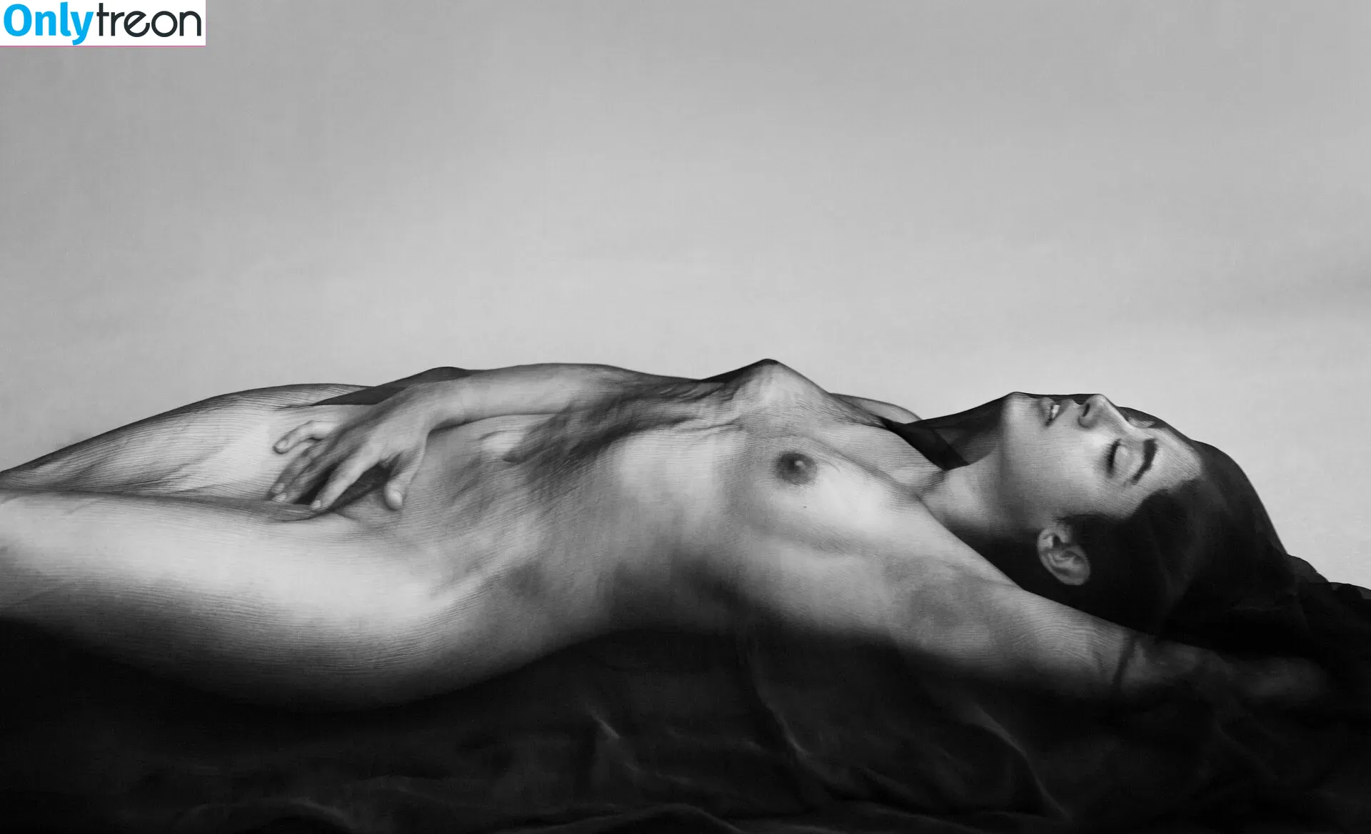 Golshifteh Farahani nude photo #0019 (golfarahani)