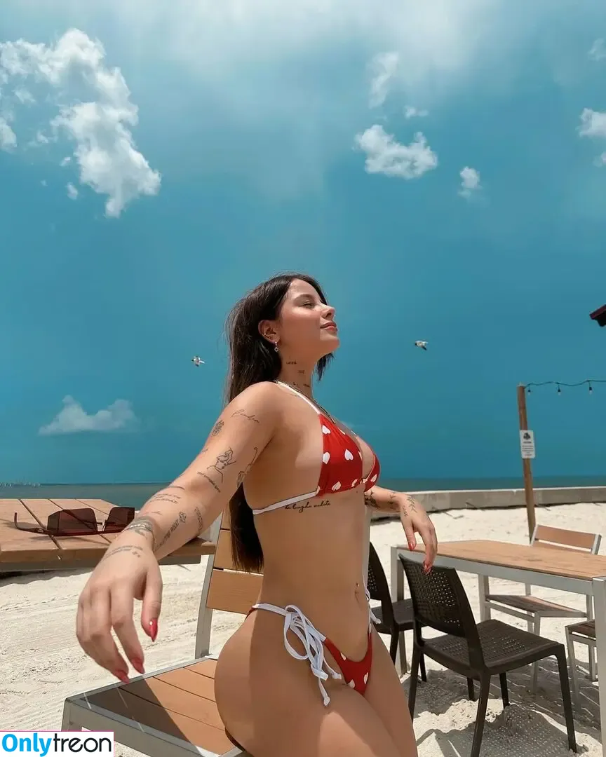 Gonzalez M. Laura nude photo #0022 (lauragonzalezs__ / lauragonzalezs__ [Nudes])