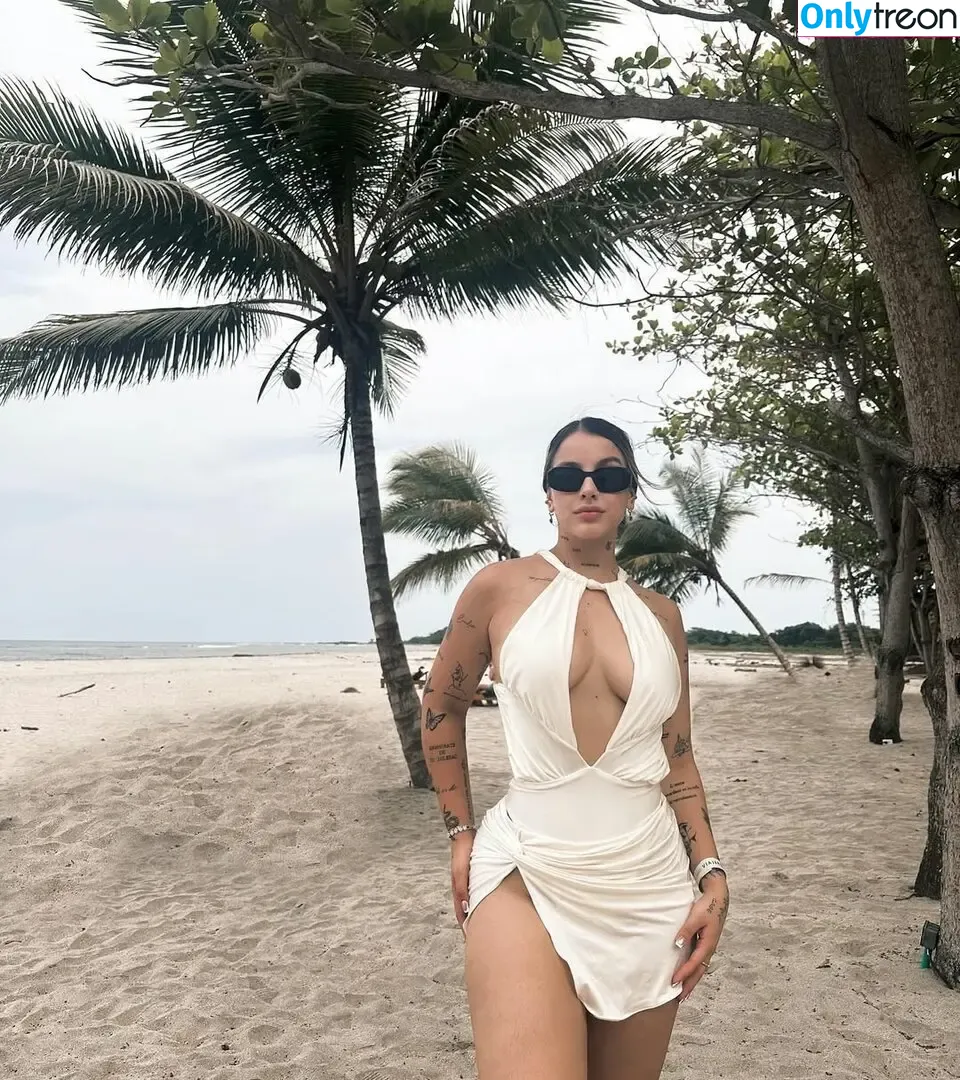 Gonzalez M. Laura nude photo #0027 (lauragonzalezs__ / lauragonzalezs__ [Nudes])