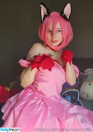 gooeychewycosplay / gooeychewy_cosplay nude photo #0197