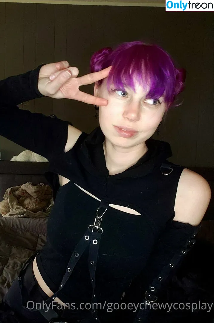 gooeychewycosplay nude photo #0035 (gooeychewy_cosplay)