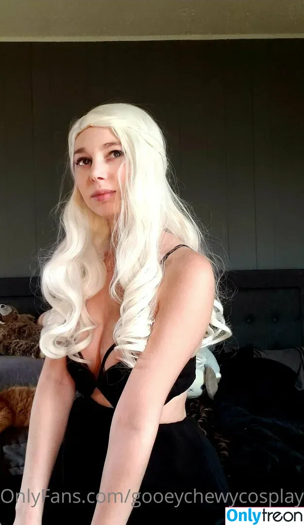 gooeychewycosplay nude photo #0040 (gooeychewy_cosplay)