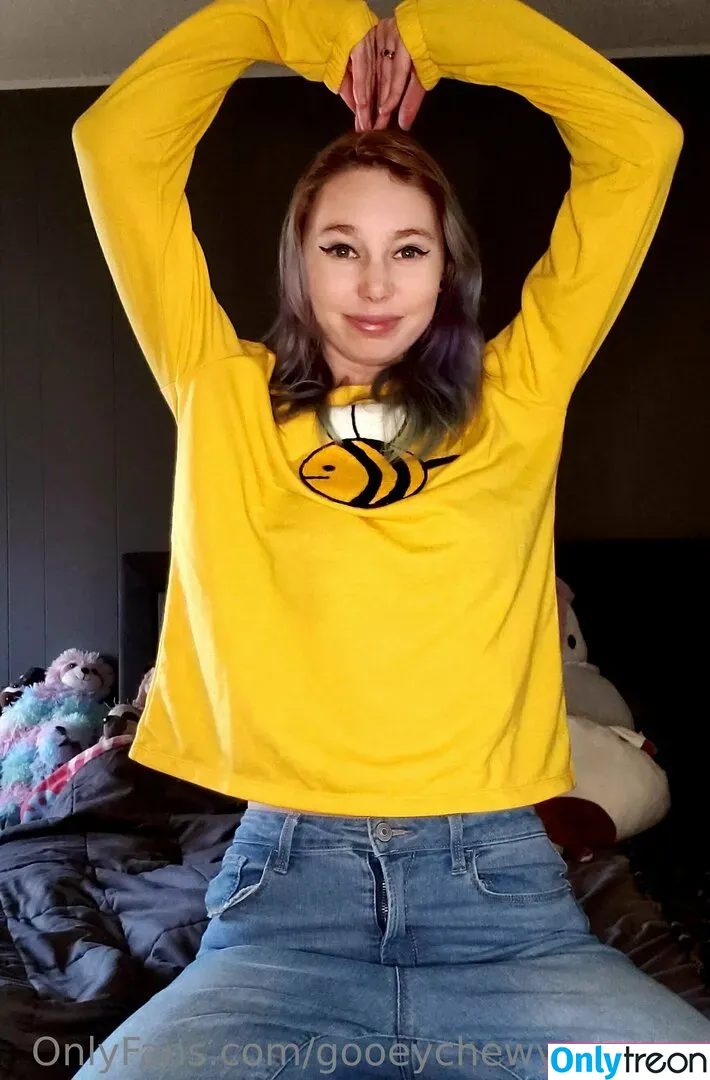 gooeychewycosplay nude photo #0093 (gooeychewy_cosplay)