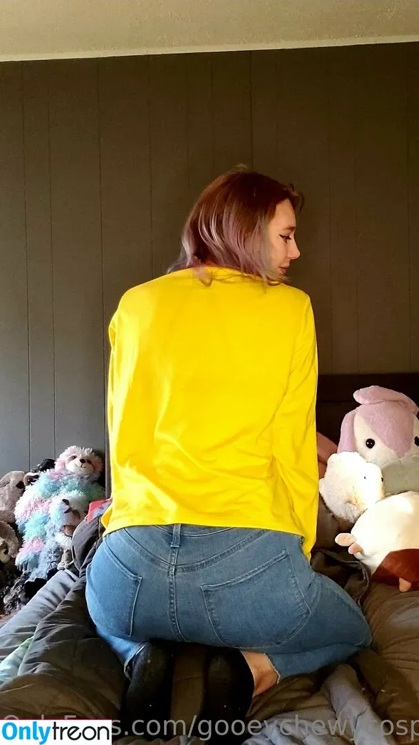 gooeychewycosplay nude photo #0094 (gooeychewy_cosplay)