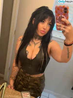 gore_baby / BabyyGoree / BbyGoreee / itsgorebabyy nude photo #0842
