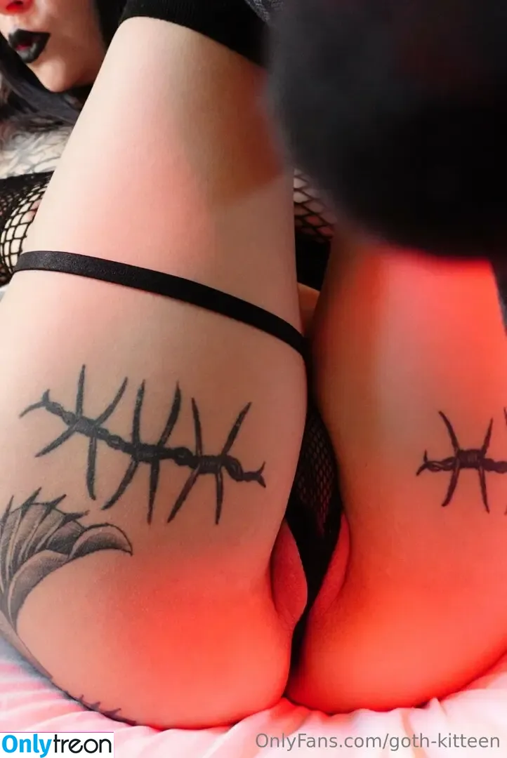 goth-kitteen nude photo #0152 (gothkitten98)