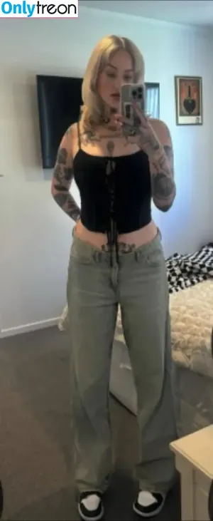 Goth Queen /  / lil__ked / lil_ked nude photo #0099
