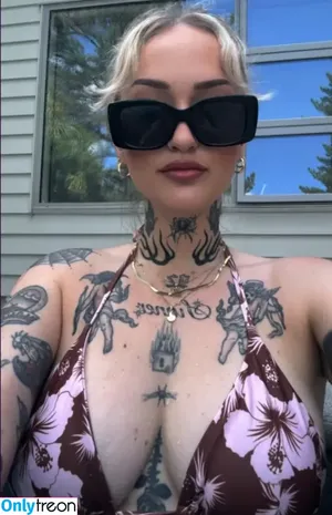 Goth Queen /  / lil__ked / lil_ked nude photo #0100