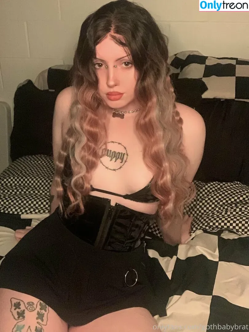 gothbabybrat nude photo #0001 (trashbabybrat666)