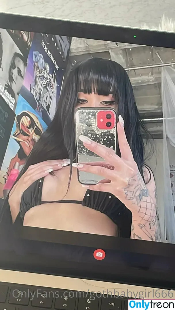 gothbabygirl666 nude photo #0001 (goth_baby666)