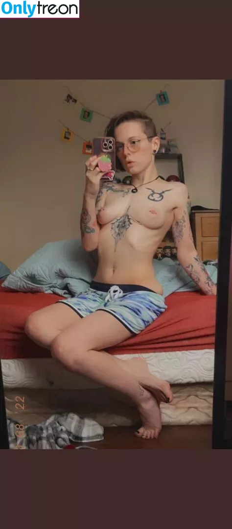 Gothbabypremium nude photo #0022 (gothbabygirlx0 / gothbabygirlxo)