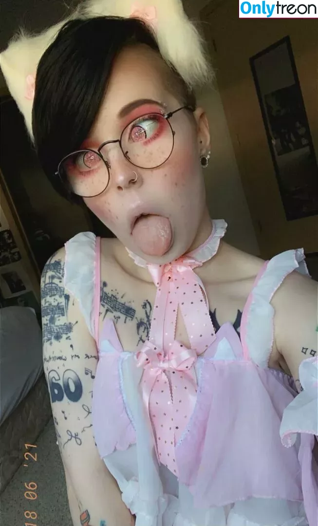 Gothbabypremium nude photo #0044 (gothbabygirlx0 / gothbabygirlxo)