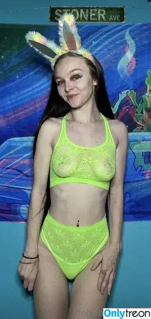 Gothbby42o / XX.gothbhxbie.xx nude photo #0010