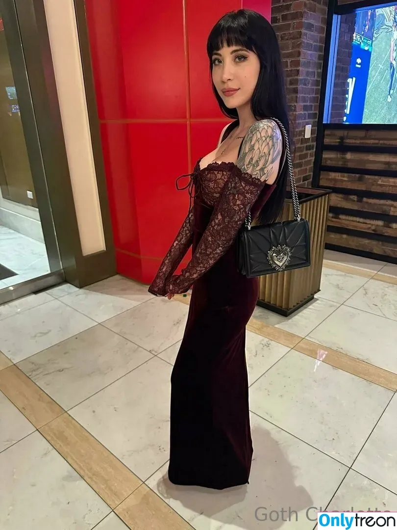 gothcharlotte голая photo #0086 (gothcharlotte)