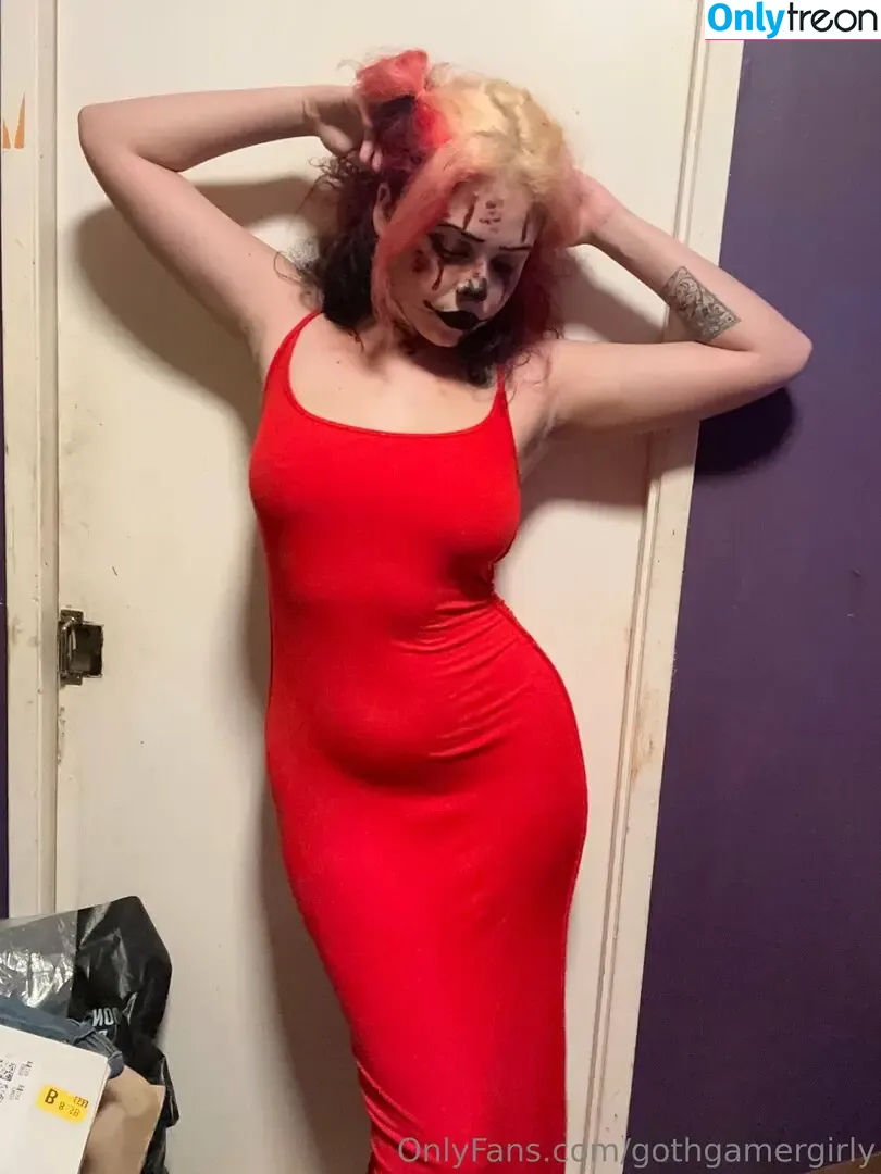 gothgamergirly nude photo #0035 (gothgirlgaming)