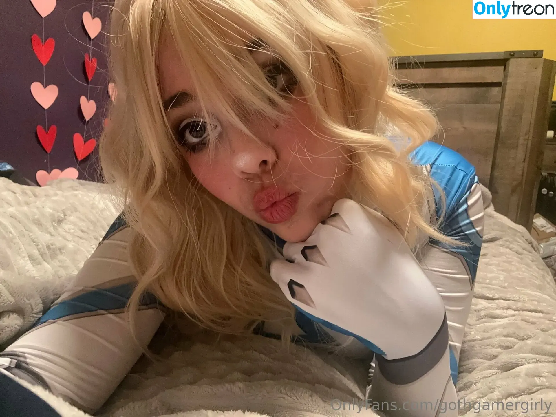 gothgamergirly nude photo #0123 (gothgirlgaming)
