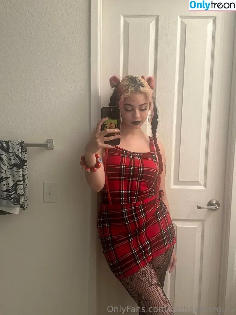 gothgamergirly nude photo #0190 (gothgirlgaming)